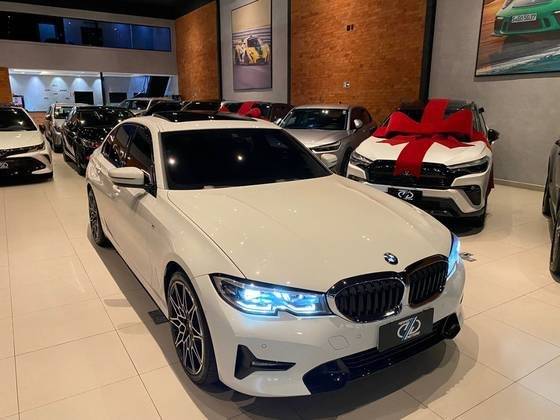 BMW 330i 2019