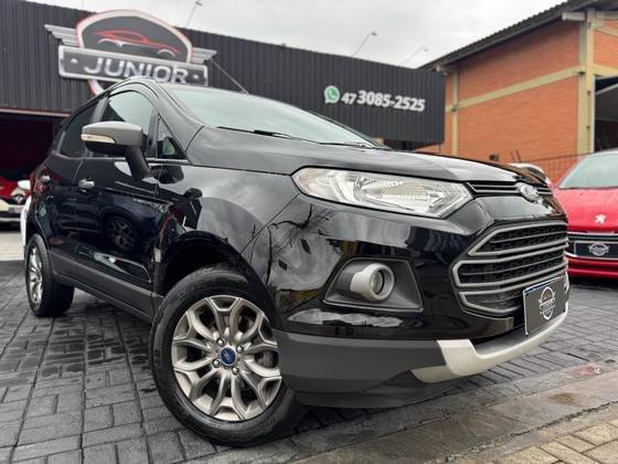 FORD ECOSPORT 2016