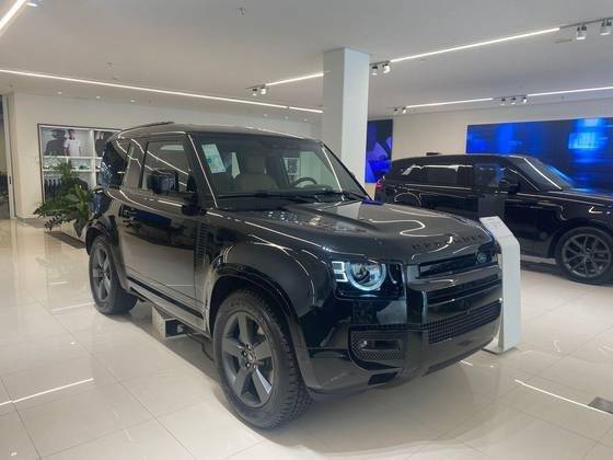 LAND ROVER DEFENDER 2025