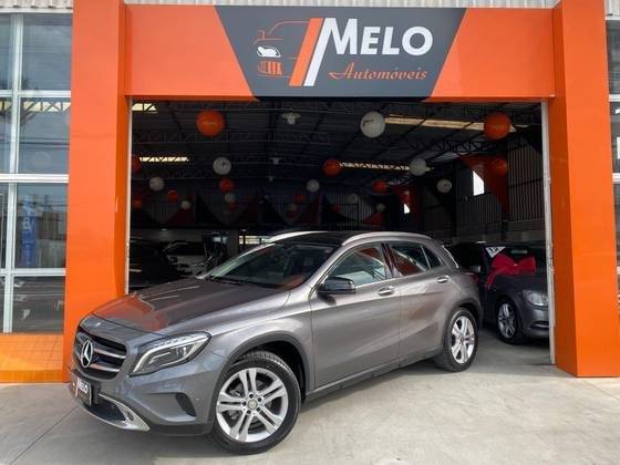 MERCEDES-BENZ GLA 200 2017