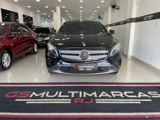 MERCEDES-BENZ GLA 200 2016
