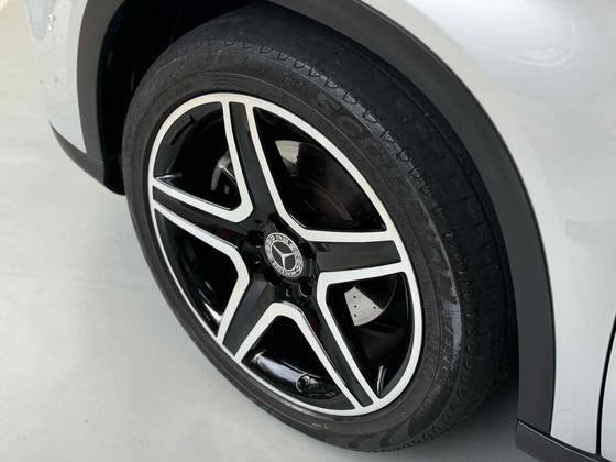 MERCEDES-BENZ GLA 250 2019