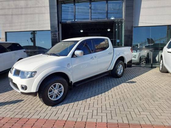 MITSUBISHI L200 TRITON 2013