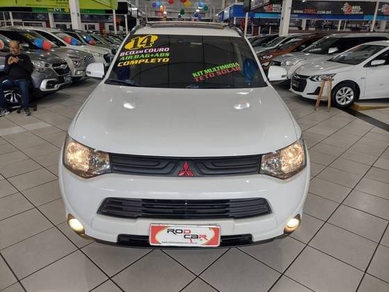 MITSUBISHI OUTLANDER 2014