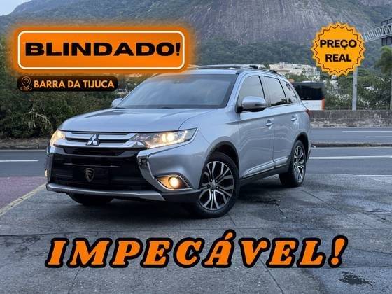 MITSUBISHI OUTLANDER 2016