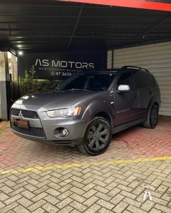 MITSUBISHI OUTLANDER 2012