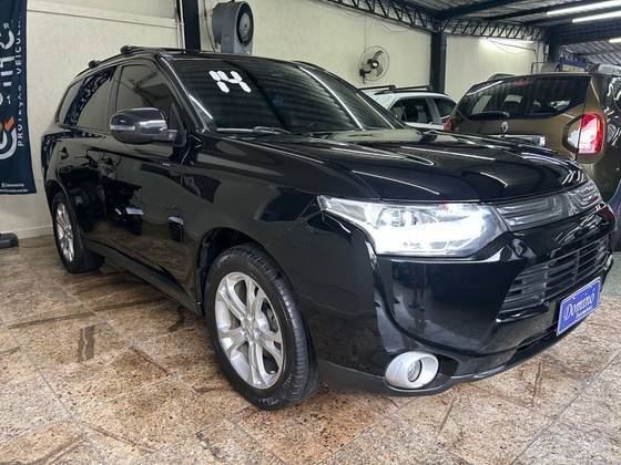 MITSUBISHI OUTLANDER 2014