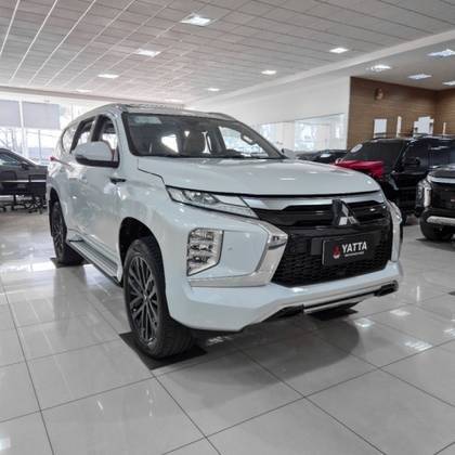 MITSUBISHI PAJERO SPORT 2024