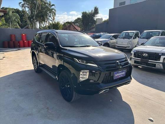 MITSUBISHI PAJERO SPORT 2024