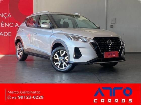 NISSAN KICKS 2022