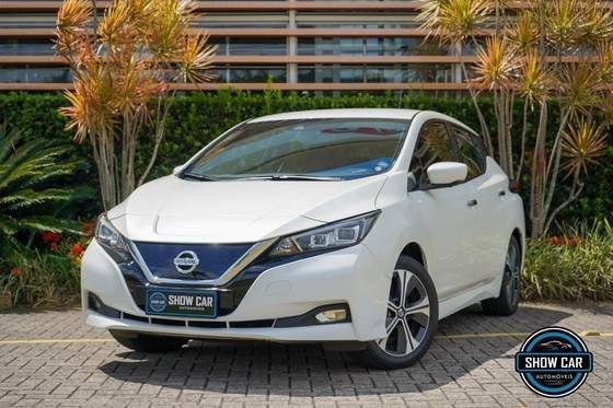 NISSAN LEAF 2020
