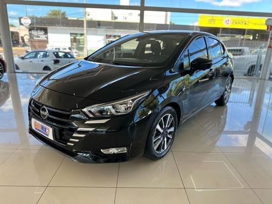 NISSAN VERSA 2024