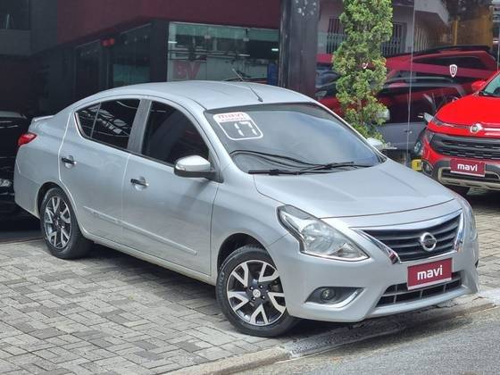 NISSAN VERSA 2017