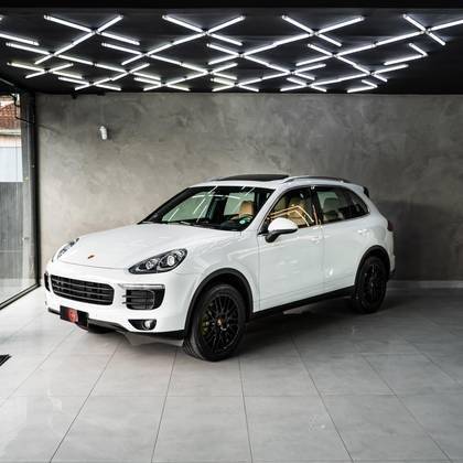 PORSCHE CAYENNE 2016