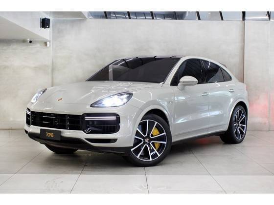 PORSCHE CAYENNE 2022