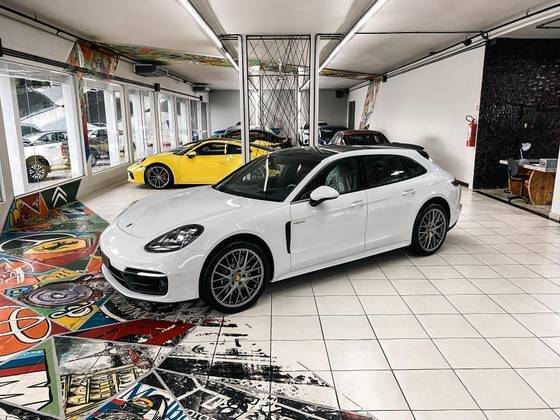 PORSCHE PANAMERA 2023