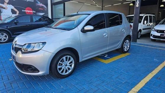 RENAULT SANDERO 2017