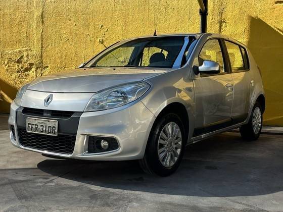 RENAULT SANDERO 2013