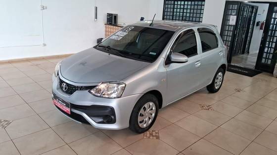 TOYOTA ETIOS 2018