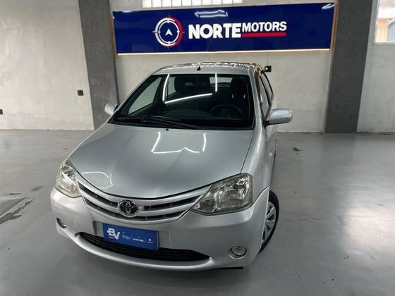 TOYOTA ETIOS 2013