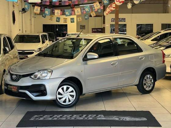 TOYOTA ETIOS 2018