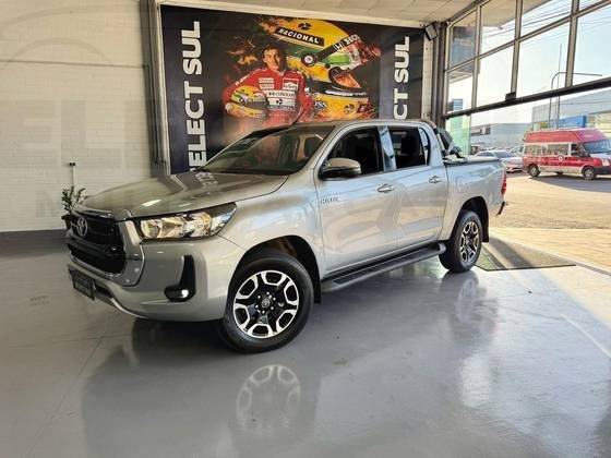 TOYOTA HILUX 2021