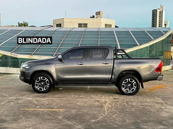 TOYOTA HILUX 2022
