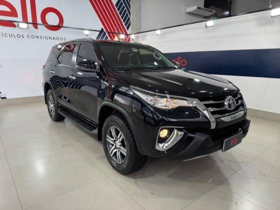 TOYOTA HILUX SW4 2020