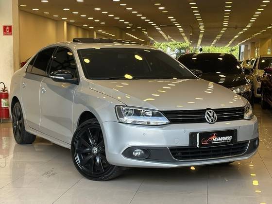 VOLKSWAGEN JETTA 2014