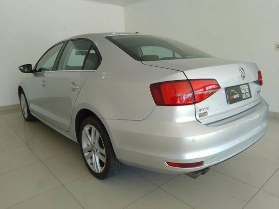VOLKSWAGEN JETTA 2016