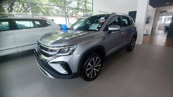 VOLKSWAGEN TAOS 2025