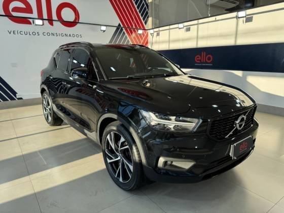 VOLVO XC40 2020