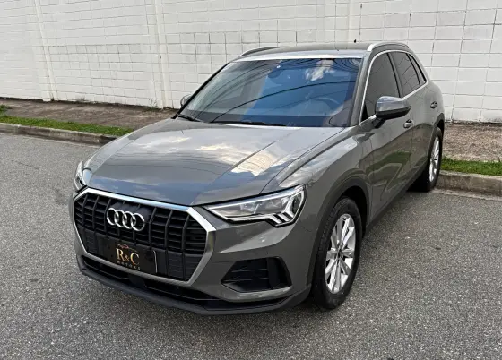 AUDI Q3 2021
