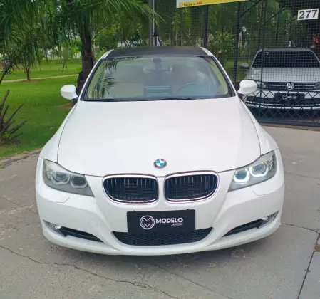 BMW 320i 2012