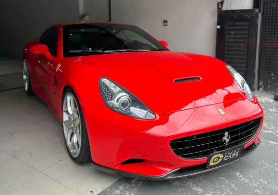 FERRARI CALIFORNIA 2011