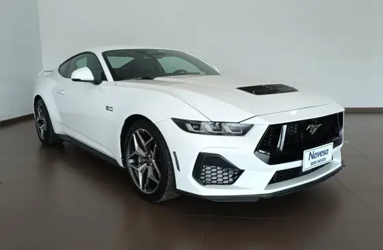 FORD MUSTANG 2024