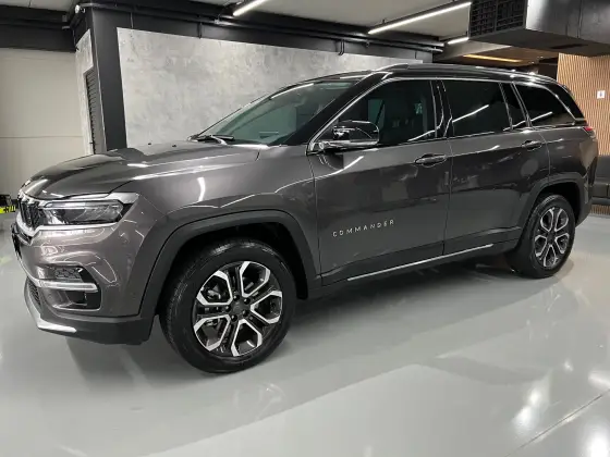 JEEP COMMANDER 2024