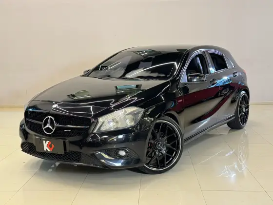 MERCEDES-BENZ A 200 2013
