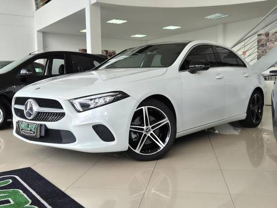 MERCEDES-BENZ A 200 2020