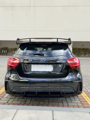 MERCEDES-BENZ A 45 AMG 2015