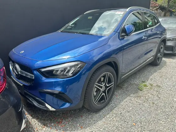 MERCEDES-BENZ GLA 200 2025