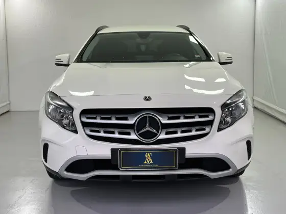 MERCEDES-BENZ GLA 200 2018