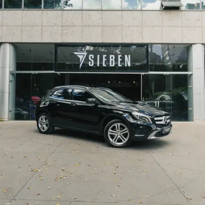 MERCEDES-BENZ GLA 200 2015