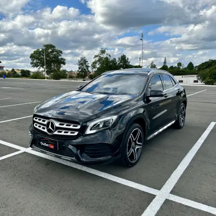 MERCEDES-BENZ GLA 250 2019