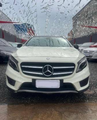MERCEDES-BENZ GLA 250 2015