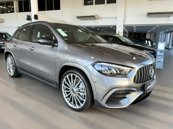 MERCEDES-BENZ GLA 35 AMG 2024