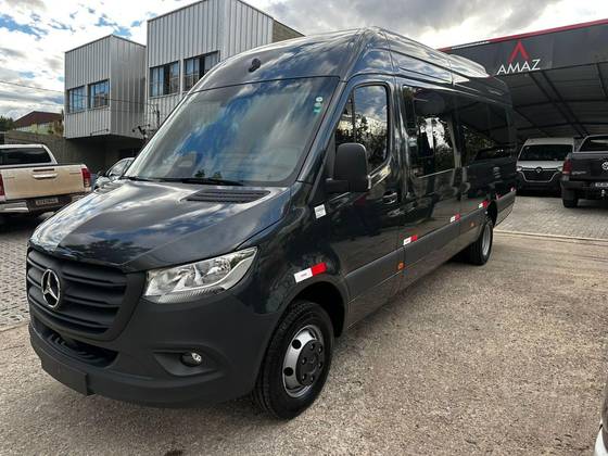 MERCEDES-BENZ SPRINTER 2025