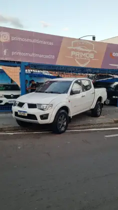 MITSUBISHI L200 2012