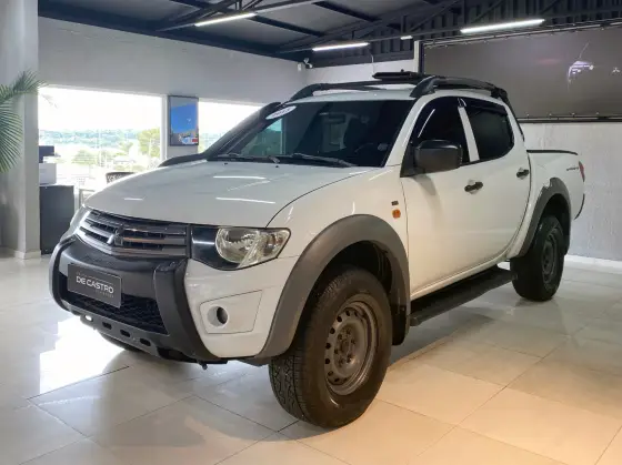 MITSUBISHI L200 SAVANA 2013