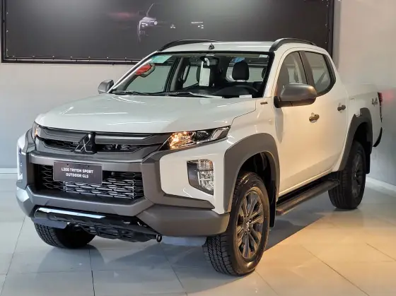MITSUBISHI L200 TRITON 2025